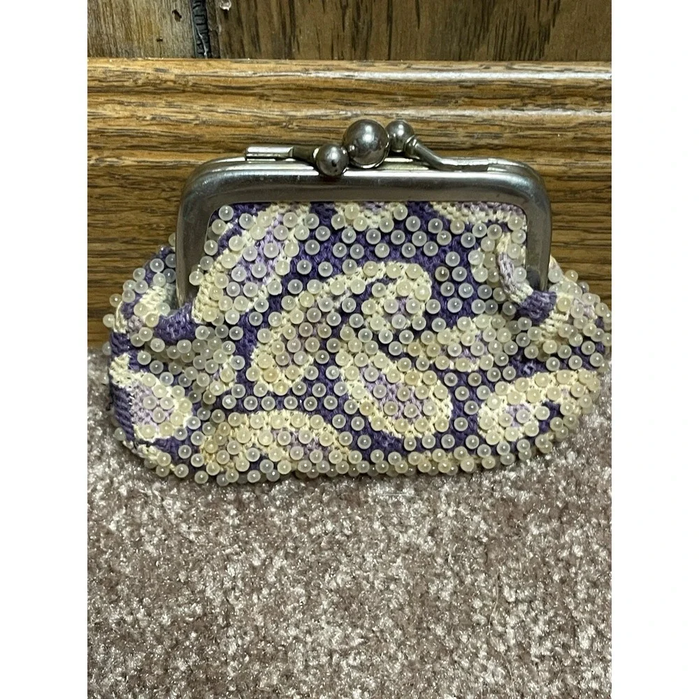 Vintage Purple Paisley Beaded Kiss Lock Coping Coin Lipstick Purse Retro